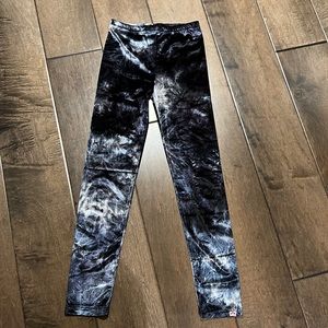 NWT Appaman black, navy and white leggings size 12.